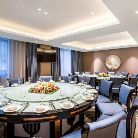 Sansheng Holiday Hotel