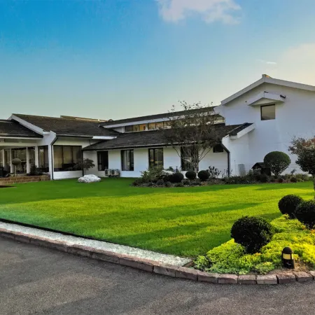 Huayu Meishu Hotel