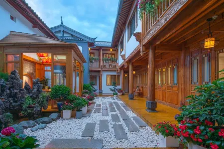Mutian Courtyard Leisure Time Home (Sifang Street Store in the Old Town of Lijiang)