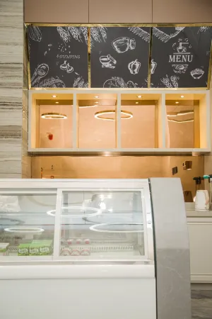 City Comfort Inn Hotel (Heyuan Dongyuan Wanda Plaza) Отели рядом с достопримечательностью «Guangdong Technological Normal University (Heyuan Campus)»