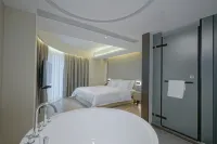 BRILLIANCE HOTEL Hotels near Jiayuan Shopping Plaza (Xiaobei Branch)