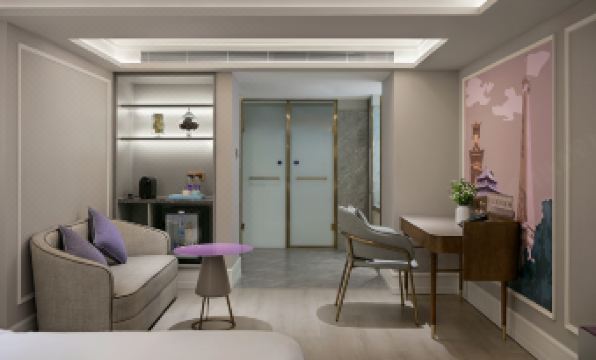 Mercure Chengdu Jinniu ( Renmin North Road Subway Station)