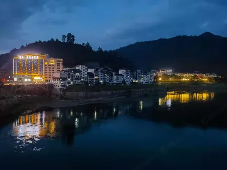 Congjiang Shenyao Tianyu Hotel Отели рядом с достопримечательностью «Gaozeng Dongzhai»