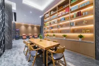 Unitour Hotel (Nanning Hengzhou Jasmine Flower Cultural Park) - parcheggio