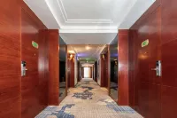 Vienna International Hotel (Dongguan Humen High-speed Railway Station Wanda Plaza Branch) - parkir