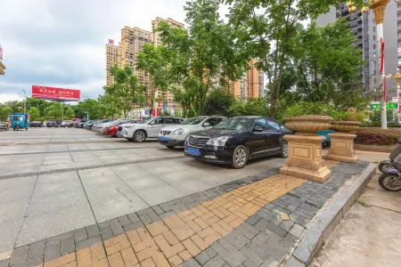 UP IN THE CLOUDS hotel Отели в г. Чиби