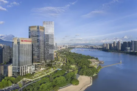 Crowne Plaza Fuzhou Riverside Отели рядом с достопримечательностью «Xichan Temple»