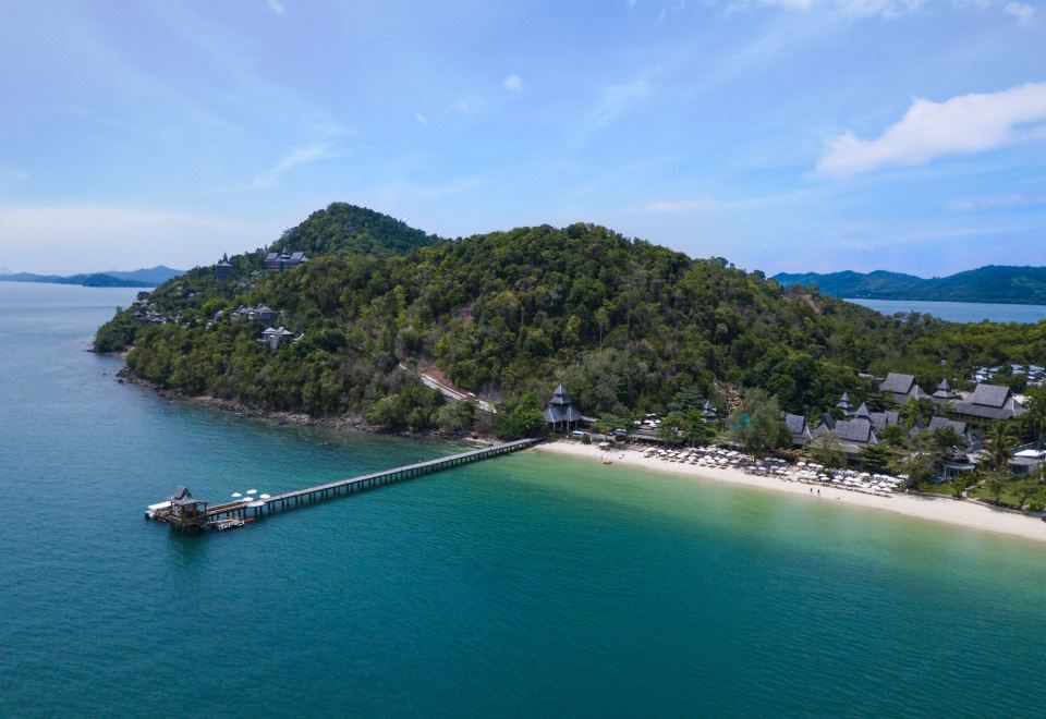 2. 산티야 고야오 ..