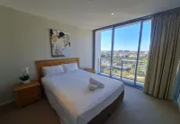 Link Portside Wharf Apartment Hotel Hotels in Cannon Hill