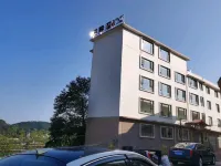 Hujingwan Homestay