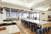 Boshe Shabao Hotel (Guiyang North High-speed Railway Station Dream City)