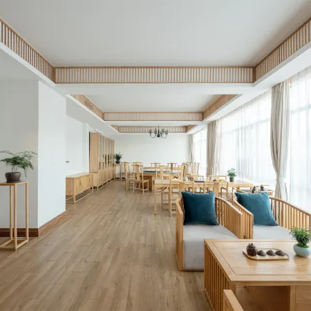 ChunQiu Oxygen-Rich Hotel