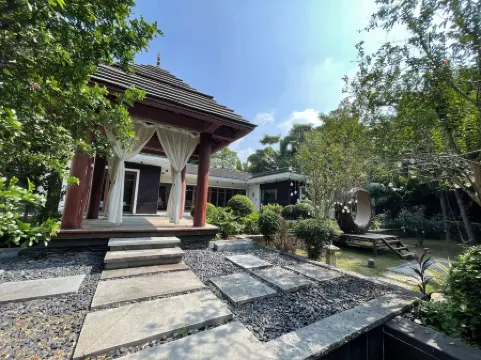 Birds Resorts Hotel & Spa