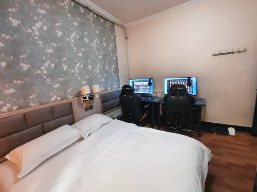 Lanzhou Huahua E-sports Hotel