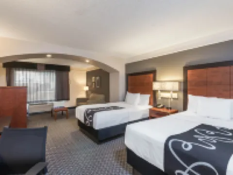 La Quinta Inn & Suites by Wyndham San Antonio Riverwalk ベアのホテル