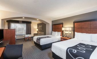 La Quinta Inn & Suites by Wyndham San Antonio Riverwalk