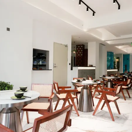 Yunzhu Noah River View Resort Hotel