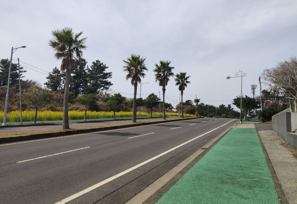 오션블루호텔의 아름다운 외관