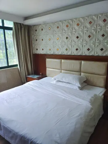 Ningdu Ruyi Hotel