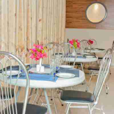Cherry Hotel by Nasaba Dining/Meeting Rooms