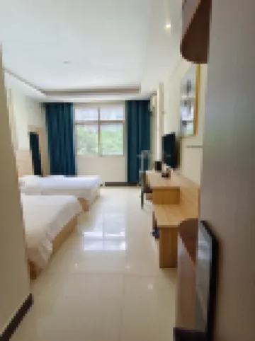 Xinxin Business Hotel (Qinzhougang Plaza Branch) Hotels near Seventy-two Waterways