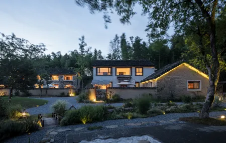 Hegu Village Home Stay of Liyang City Отели рядом с достопримечательностью «Pingqiao Stone Dam»