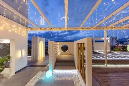 Yichang Langshan And Su Отели рядом с достопримечательностью «Interception Memorial Garden»