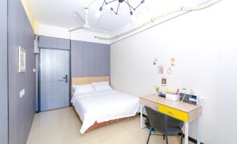 Four Seasons Accommodation