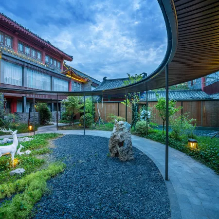 Kaifeng Millennium City Park Gulou Public Square | Yuhefu Classical Garden Resort Hotel