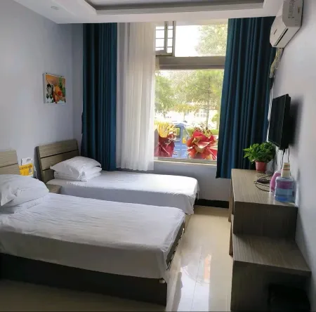 Huairen Chunshan Business Hotel