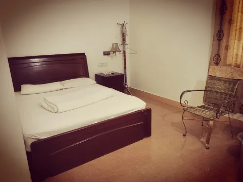 Lufeng Hongxing Hotel