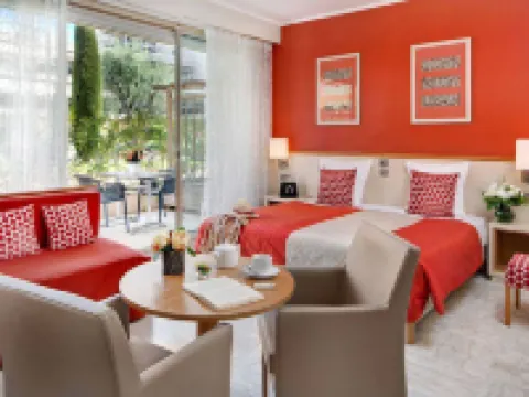 The Originals Boutique, Hôtel les Strélitzias Hotels in Antibes