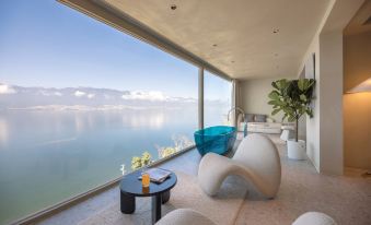 Yueyue Tingfeng Cliff Seaview Villa (Dali Bohai Haidongfang Shop)