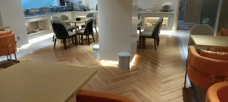 Vienna 3 Best Hotel (Nanjing Lukou Airport Tongshan Subway Station)