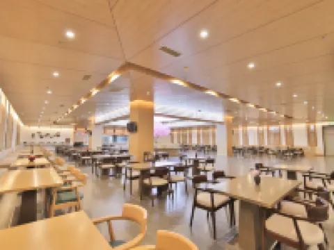 Liangtian Baishi Resort Hotels in Longjing