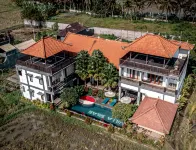 Villa Silas Hotels near Threads Of Life