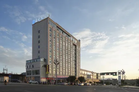 Yanyuan Shenghao Hotel