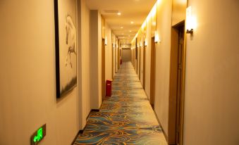 Junyi Chain Hotel (Binhai Yucai Senior High School)
