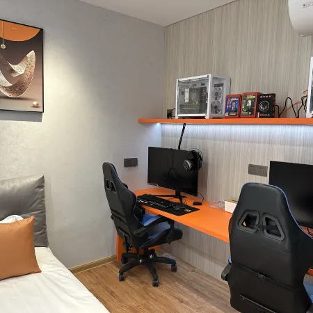 Huaibei Youth E-Sports Hotel