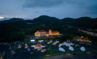 Zigui Zhilan Valley Vacation Hotel