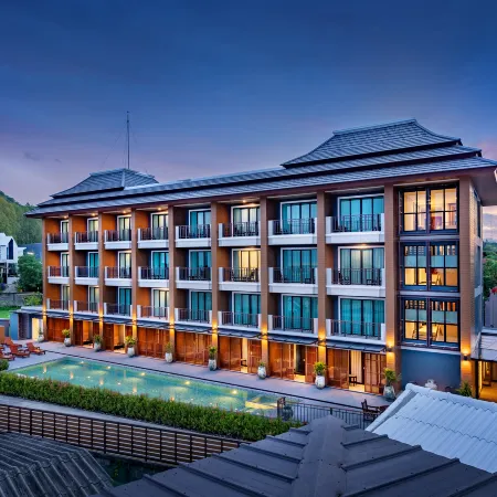 Treepana Hua Hin Hotel Отели рядом с достопримечательностью «Дворец Клай-Кангвон»