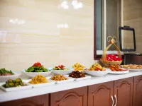 Moshang Qingju Hotel (Hebi Qixian  Yunmengdadao Branch) Hotels in Qi County