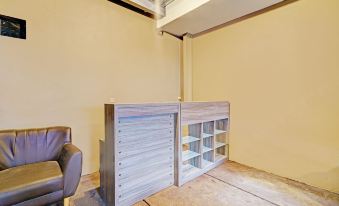 OYO 92871 Ciparay Residence