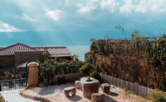 Dali Linyin Seaview Esports Resort Villa