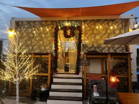 Glamping Village LEAF