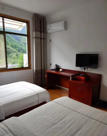 Shitai Zuishanye Sanzi Farm Stay Отели рядом с достопримечательностью «Peng Lai Xian Dong»