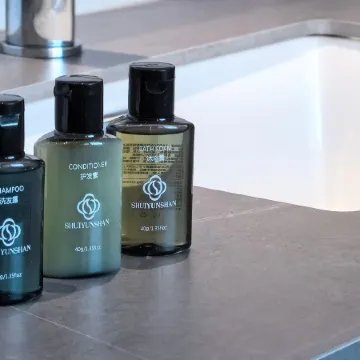 Selim Lake Spruce Resort