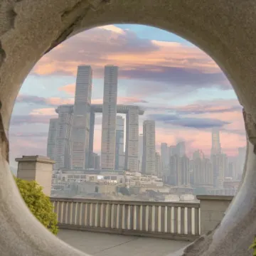 Chongqing Yanyu Hotel (Jiefangbei Pedestrian Street Hongyadong Branch) Отели рядом с достопримечательностью «Jiefangbei Pedestrian Street»