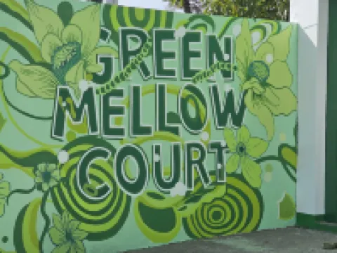 Green Mellow Court โรงแรมในดีโปโลก