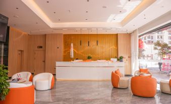 Yalu Hotel (Qamdo)